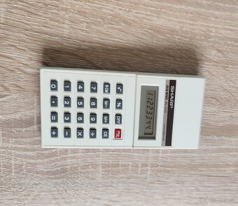 KALKULAČKA SHARP ELSI MATE EL-220 PRO SBĚRATELE - 2
