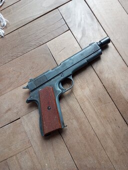 Colt 1911 od firmy Bruni (plynová) - 2