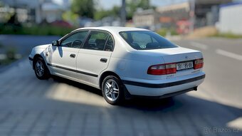 Toyota Carina E 1.8, 178tis km, výhřev čel. skla, el. šíbr - 2