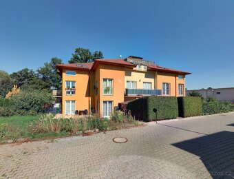 2+kk terasa/zahrada/garáž, celk.190 m2, P4 Újezd u Průhonic - 2