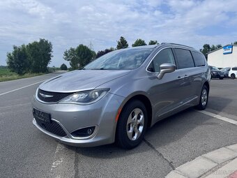 Chrysler Pacifica 3,6 Limited DVD 360 čočka 2017 DPH - 2