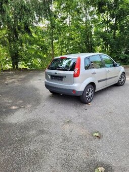 Ford Fiesta - 2