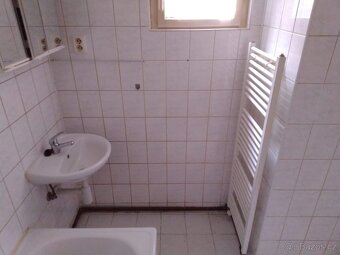 Pronájem bytu 2+1 60 m² Kamenická, Děčín II-Nové Město - 2