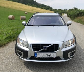 VOLVO XC70 2.4D 136KW 5-VÁLEC AUTOMAT 4x4 XENON - 2