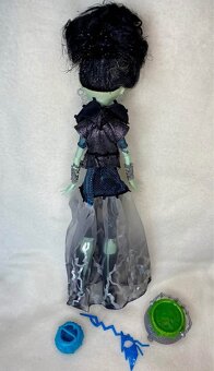 Monster high Frankie Stein Ghouls rule - 2