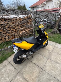 Skutr Yamaha aerox - 2