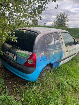 Renault CLIO - na náhradní díly - 2