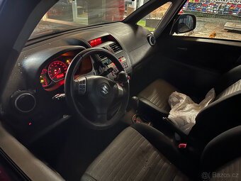 Suzuki SX4 2010 náhradní díly - 2