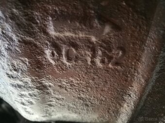 KATALYZATOR s potrubim ,renault a citroen - 2