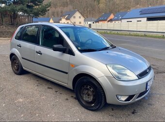 Ford Fiesta - 2