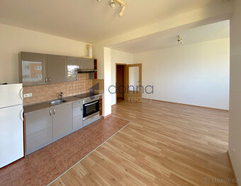 Pronájem bytu 1+kk/B, 36 m2, Federova, Praha 9 - Kyje, sklep - 2