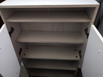 Koupelnová skříňka - 2