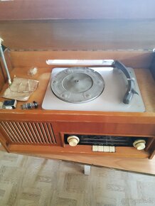 Staré gramoradio - 2