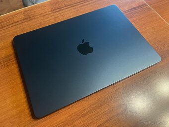 Macbook Air 13” M4 2025 - 2