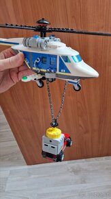 LEGO City 60243 - 2