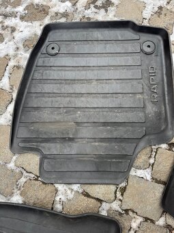 Gumové koberce do Škoda Rapid 4 kusy - 2
