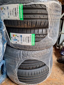 Pneu Goodride 225/50-17 - 2