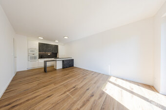 Pronájem bytu 2+kk, 54,5 m² v novostavbě s balkonem, Otrokov - 2