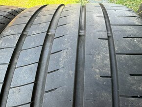 Letní pneu 305 30 21 Pirelli 2 kusy - 2