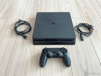 Sony Playstation 4 slim - 2