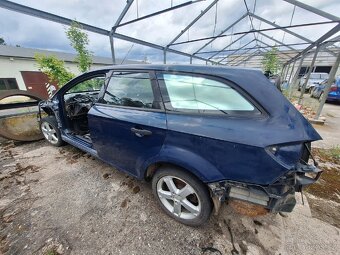 Ford Mondeo mk4,zbytek auta - 2