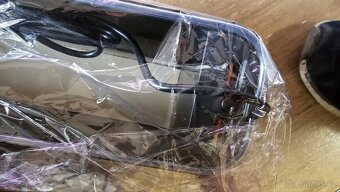 Audi box mezi sedadla, úložné místo - 2