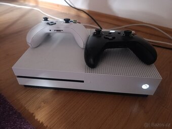 X Box one s 1T - 2