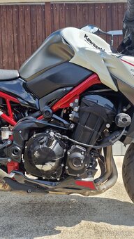 Kawasaki Z900 (2022) - 2