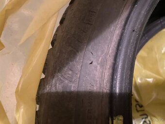 Zimní pneu 225/45 R17 - 2