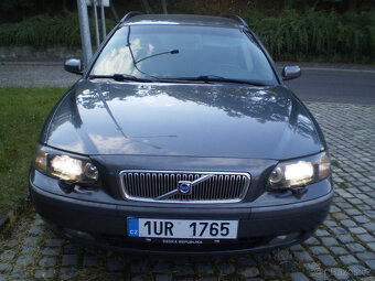 PRODÁM VOLVO V70 D5 AWD 120 kw r.v.2004 T.K.2026 4X4 - 2