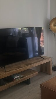 Televizní stolek - 2