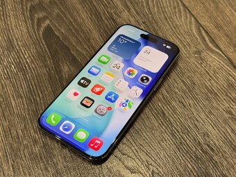 Apple iPhone Air 256GB v barvě Sky Blue - 2