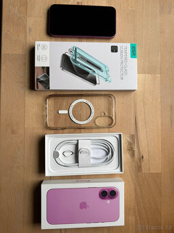 iPhone 16 128 GB – růžový, top stav + krabička, pouzdro, 2× - 2