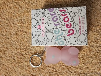 Essence lesk na rty teddy bear limitovaná edice - 2
