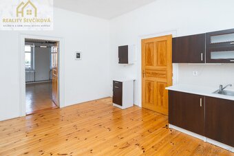 Prodej bytu 2+1, 69 m² – Hradec Králové, ul. Pospíšilova - 2