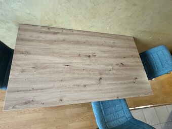 Jídelní stůl se 4 židlemi - 2