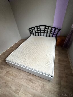 Postel s úložným prostorem - 2