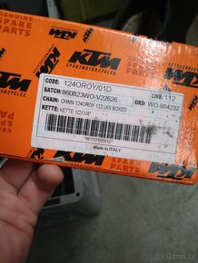 Různé zbytky na KTM 65 - 2