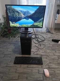 Stolní počítač Asus - 2
