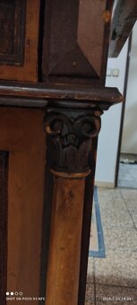 Starožitná komoda - 2