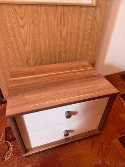 Prodám noční stolek - 2
