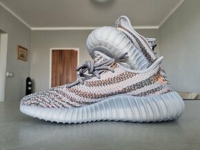 Adidas Yeezy Boost 350 v2 Beluga Reflective - 2