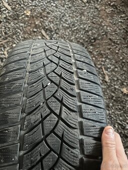 Pneu 235/50 r17 - 2