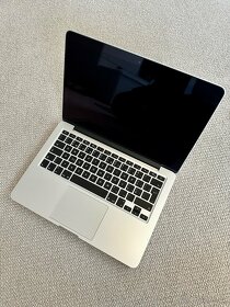 MacBook Pro (Retina, 13-inch, Late 2013) vč. příslušenství - 2