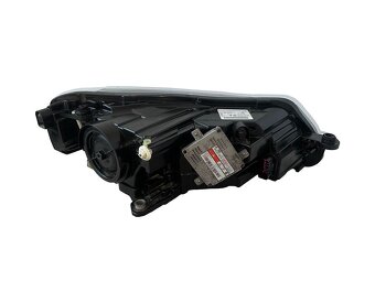 LED levý xenon bixenon 3V1941015B Škoda Superb 3 r.v. 2017 - 2