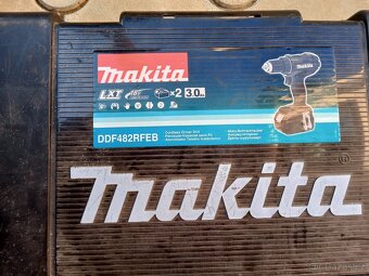 Makita výkonný aku šroubovák se dvěma aku. DDF482RFEB - 2