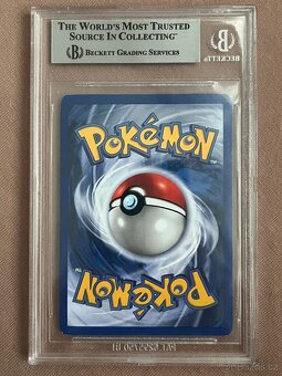 Charizard 1st Edition Beckett 7.5 - 2
