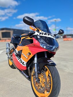 Honda CBR Fireblade 954 Repsol - 2