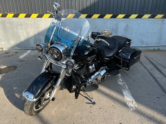 Harley Davidson ROADKING - 2