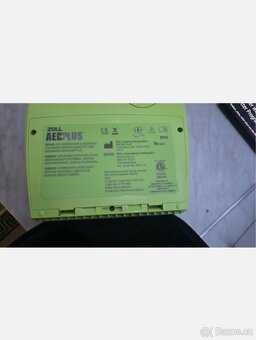 ZOLL AED PLUS Defibrilator - 2